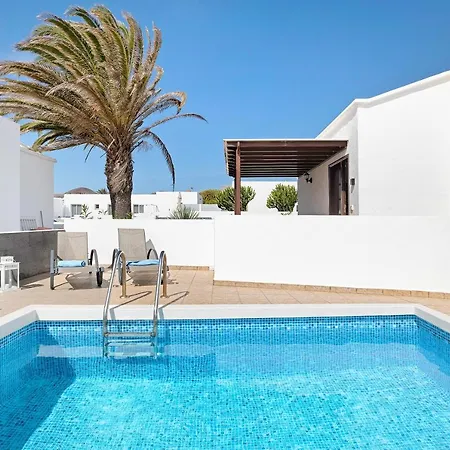 El Charco Azul Holiday home *